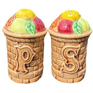 🍋 Vintage Ceramic Fruit Basket Salt & Pepper Shakers Retro Kitchenware